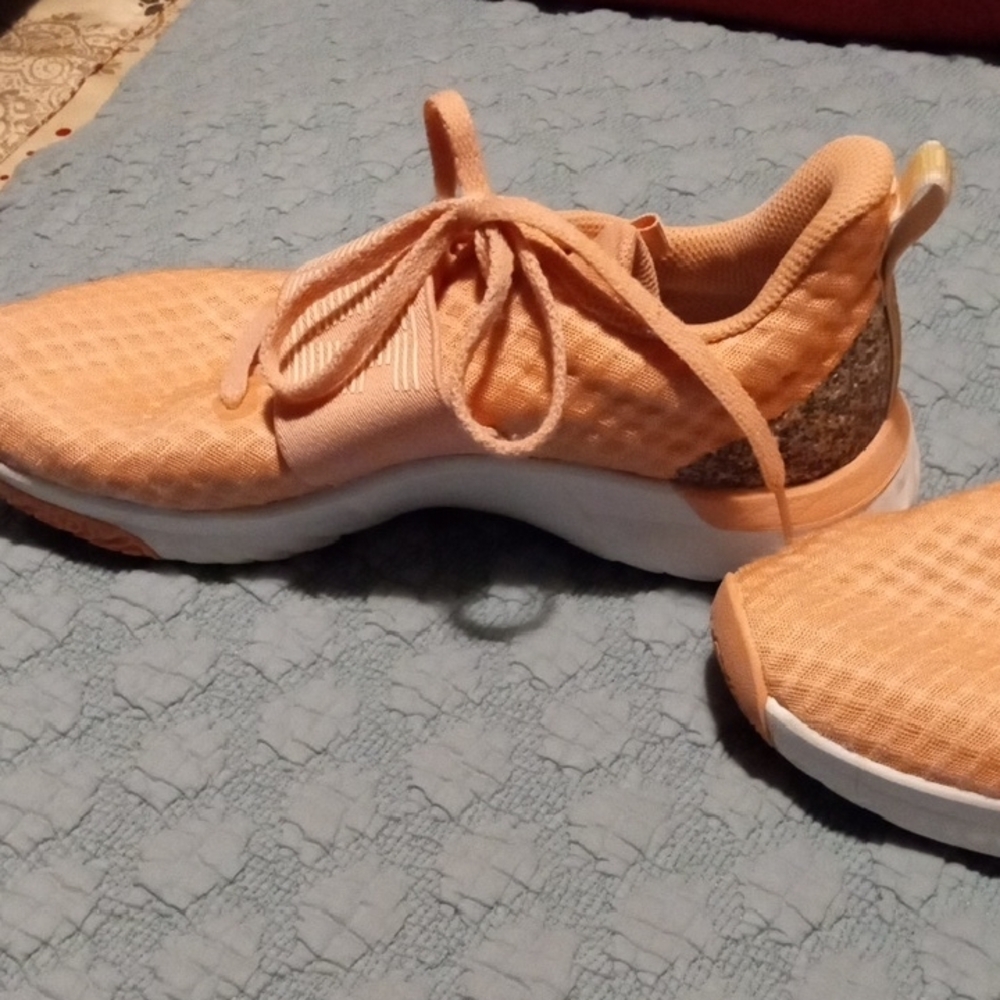 Nike Women's Peach and White Sneakers - Picture 5 of 7